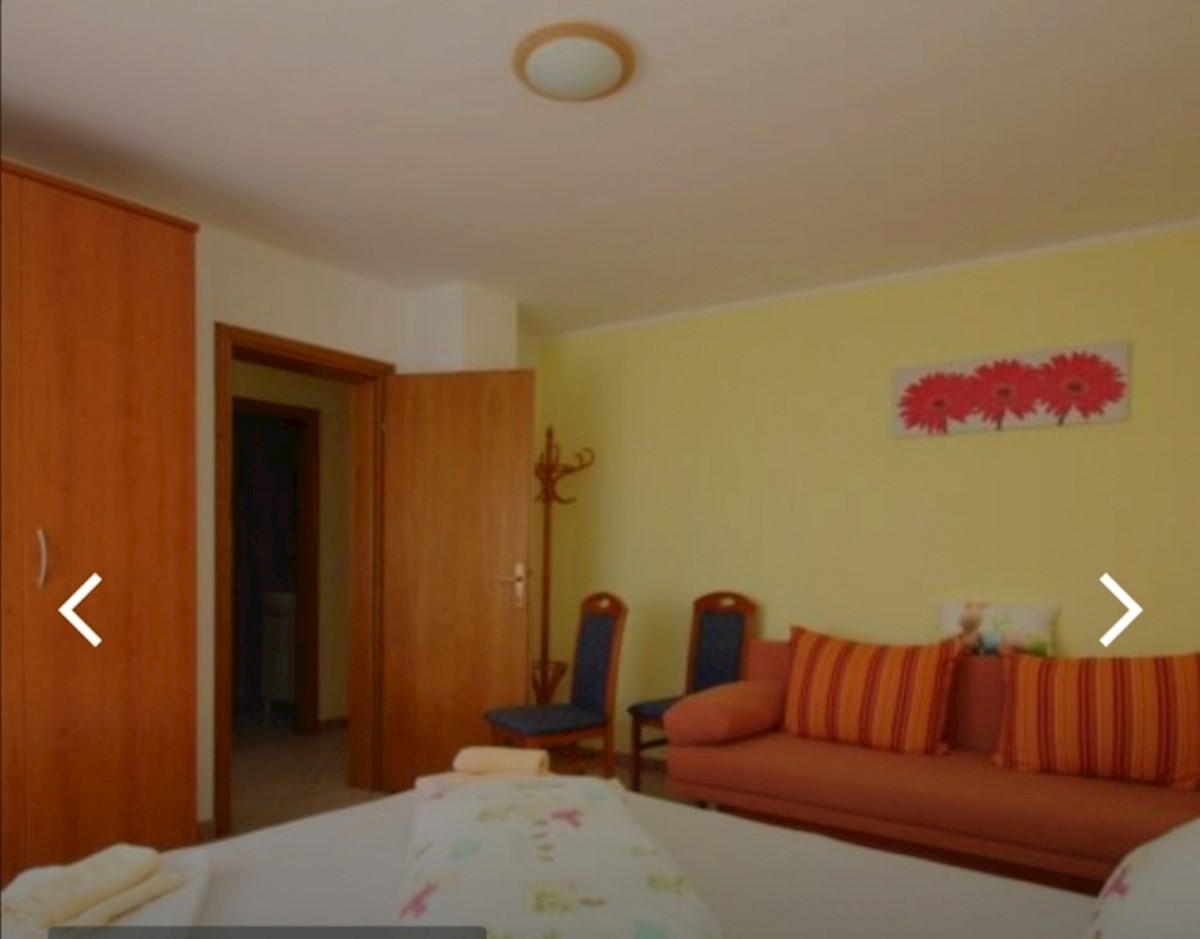 Poreč, 228m2, casa con 5 appartamenti