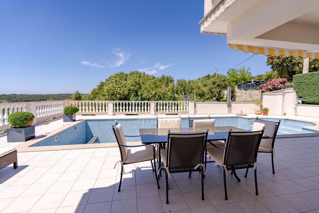 Casa Palit, Rab, 407m2
