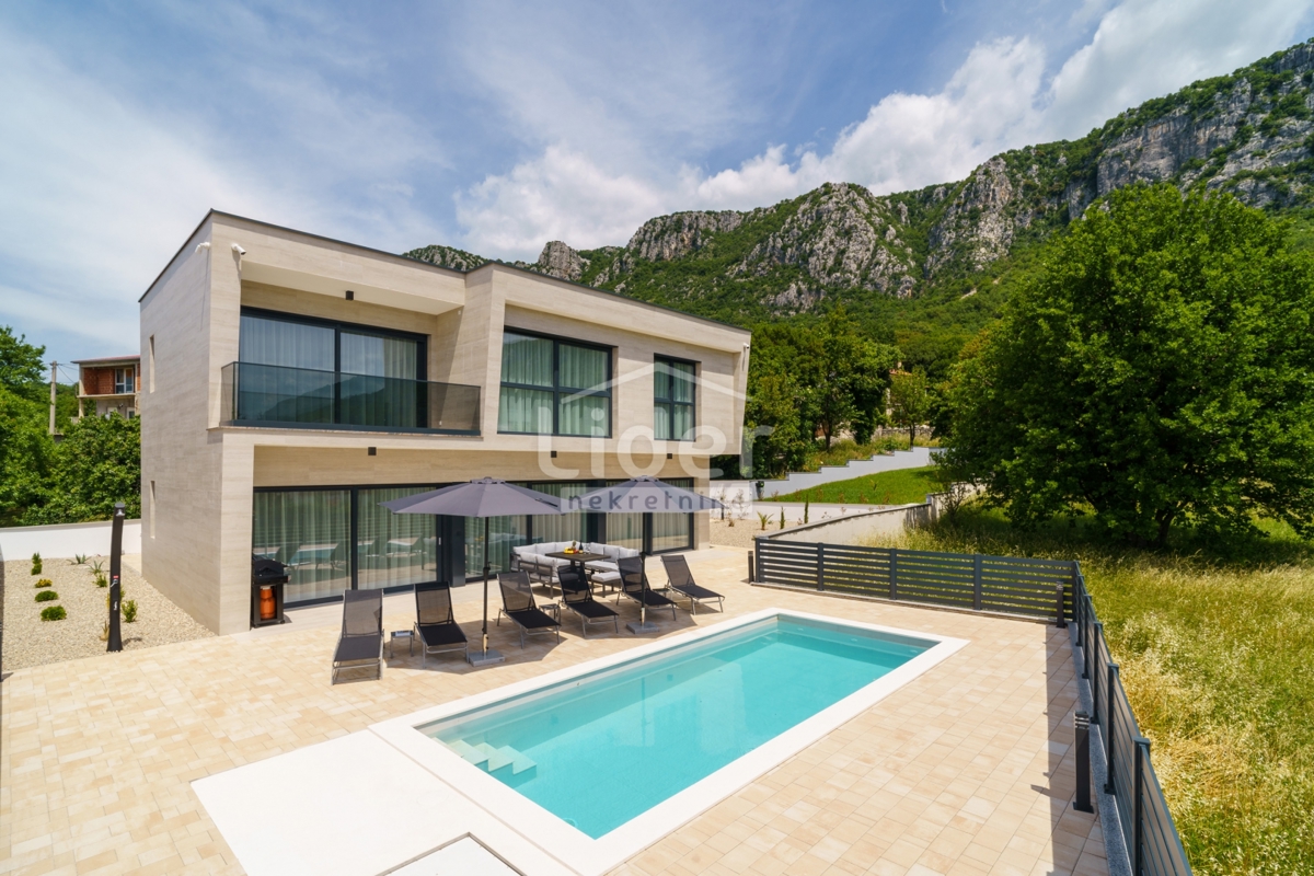 BRIBIR Villa con piscina, nuova costruzione