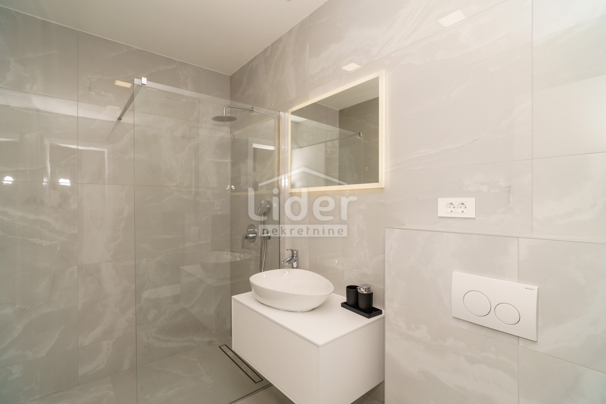 BRIBIR Villa con piscina, nuova costruzione