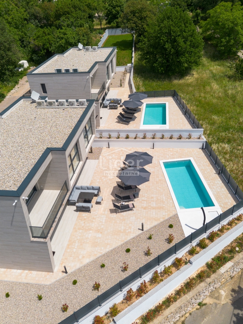 BRIBIR Villa con piscina, nuova costruzione