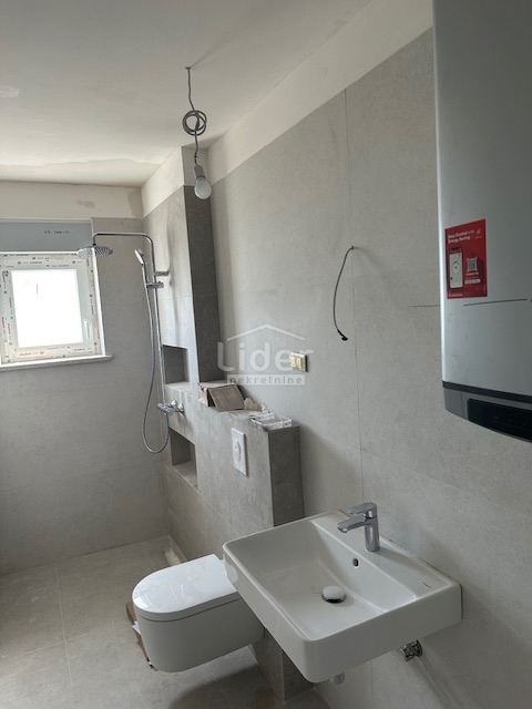 Appartamento per vacanze Povljana, 68,63m2