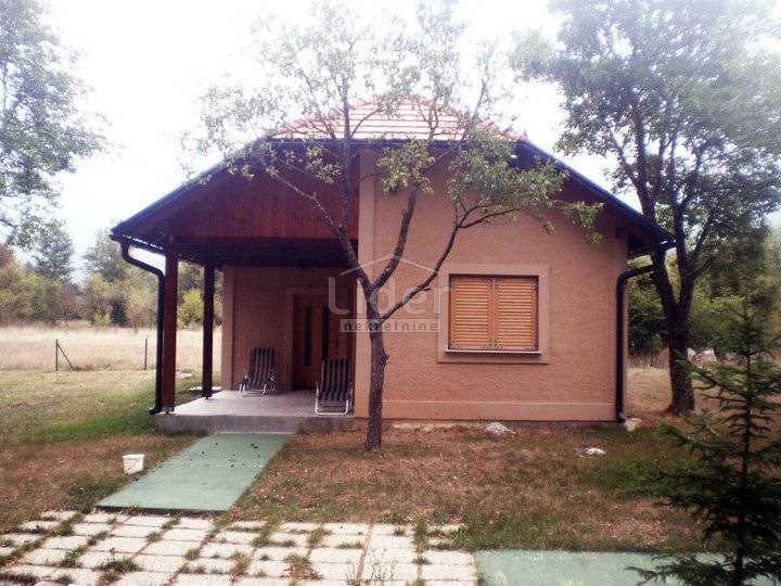Casa Sinac, Otočac, 100m2