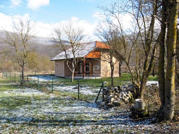Casa Sinac, Otočac, 100m2
