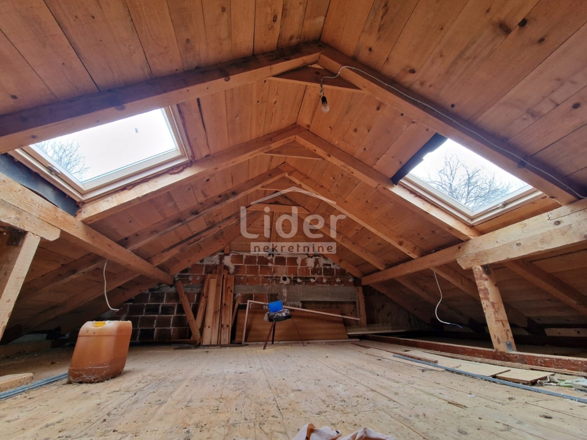 Casa Sinac, Otočac, 100m2