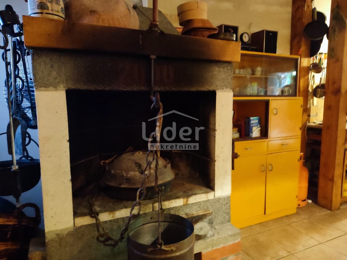 BRIBIR Tipica casa in pietra in un ambiente tranquillo