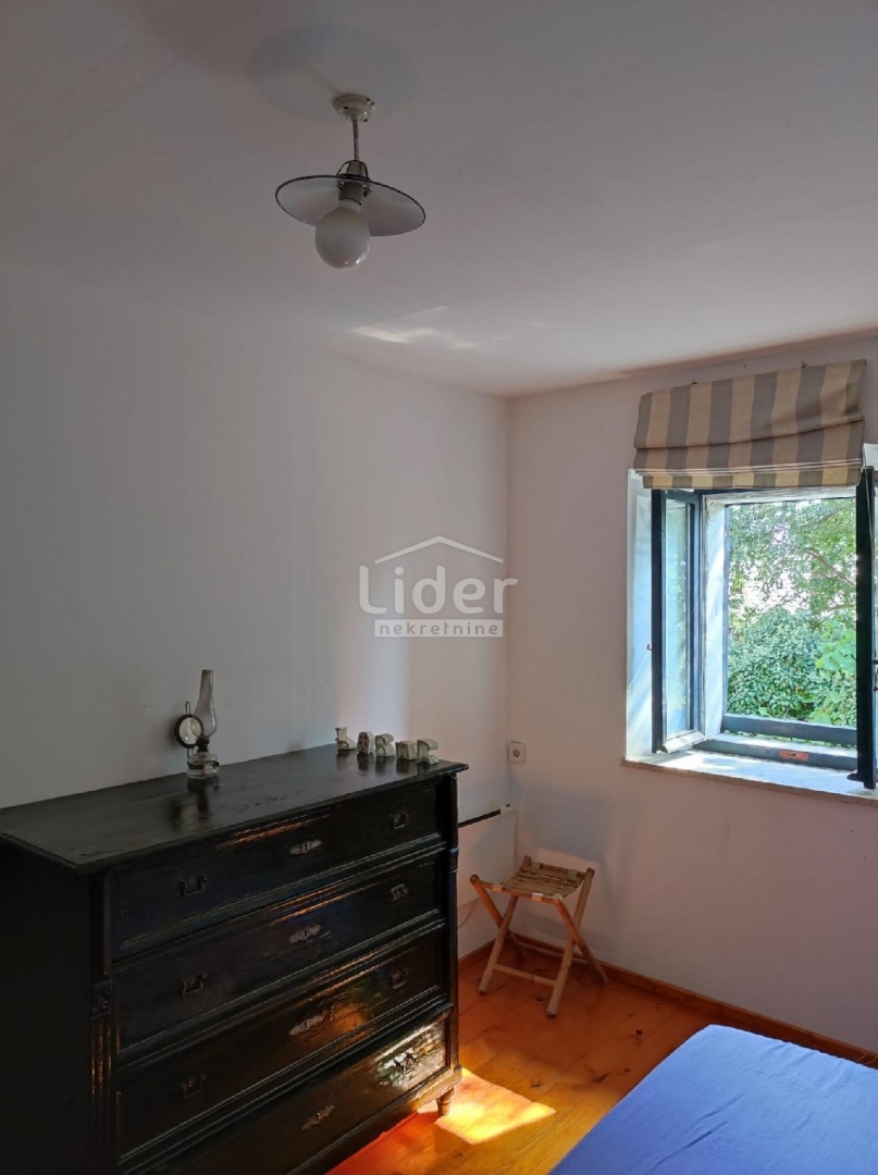 BRIBIR Tipica casa in pietra in un ambiente tranquillo