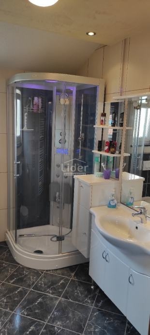 Appartamento Malinska, Malinska-Dubašnica, 57m2