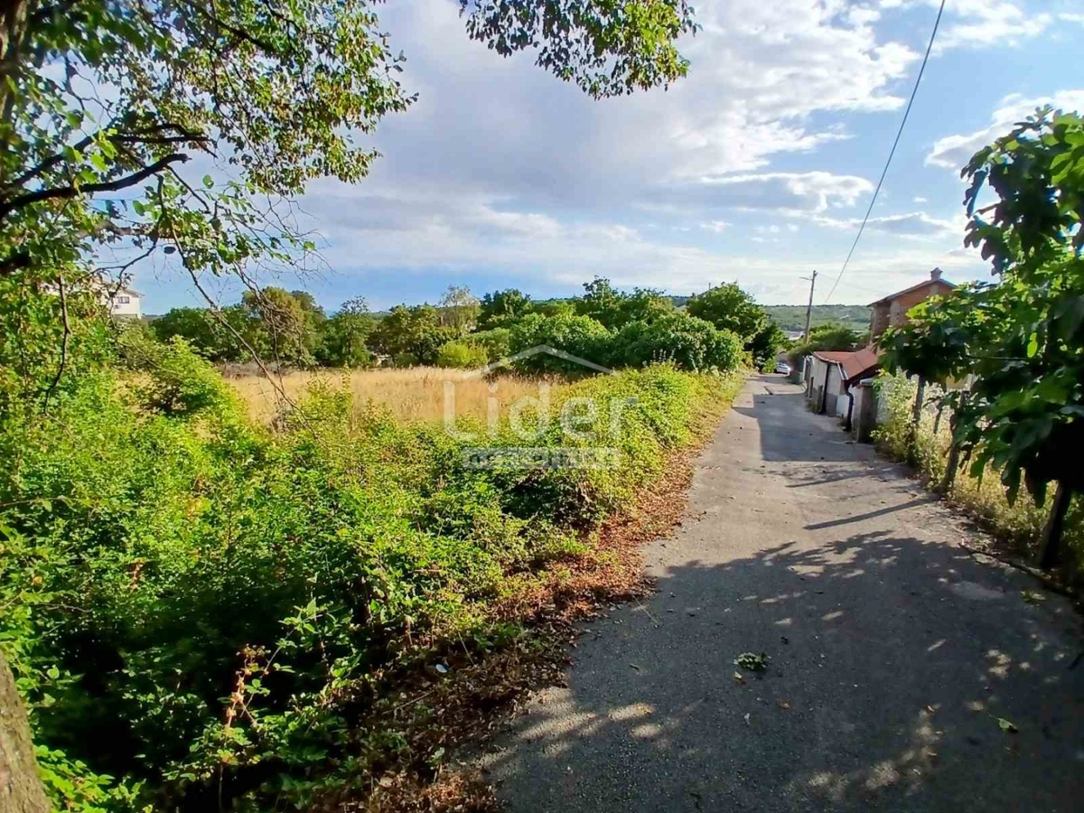 Terreno Kukuljanovo, Bakar, 1.017m2