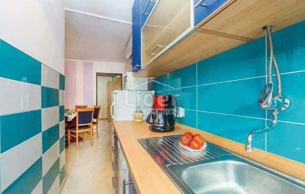 MALINSKA Ottima casa con 5 appartamenti