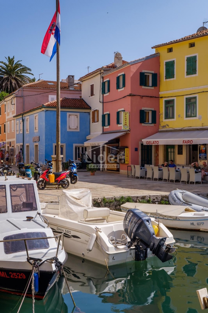 Commerciale Veli Lošinj, Mali Lošinj, 55m2