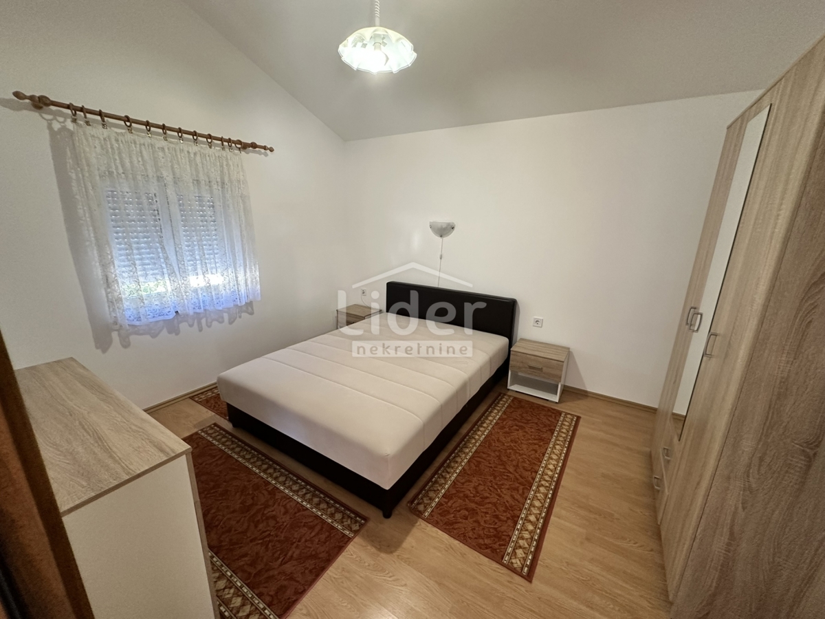 Casa con 2 appartamenti a soli 80 metri dal mare