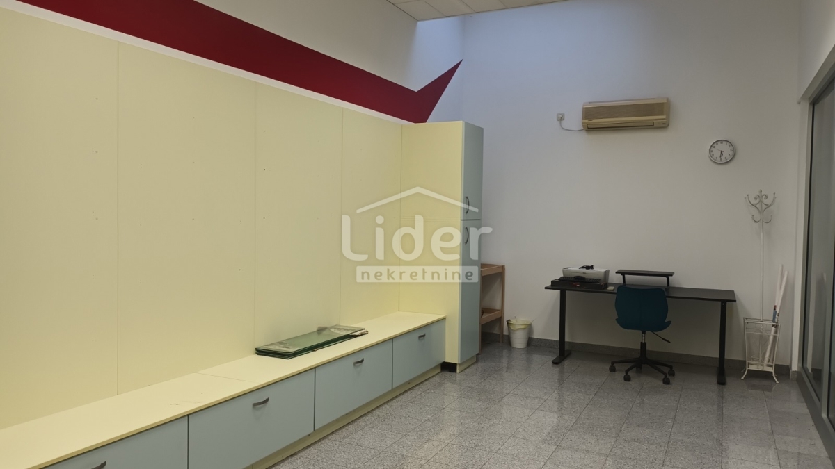 Commerciale Viškovo, 23,40m2