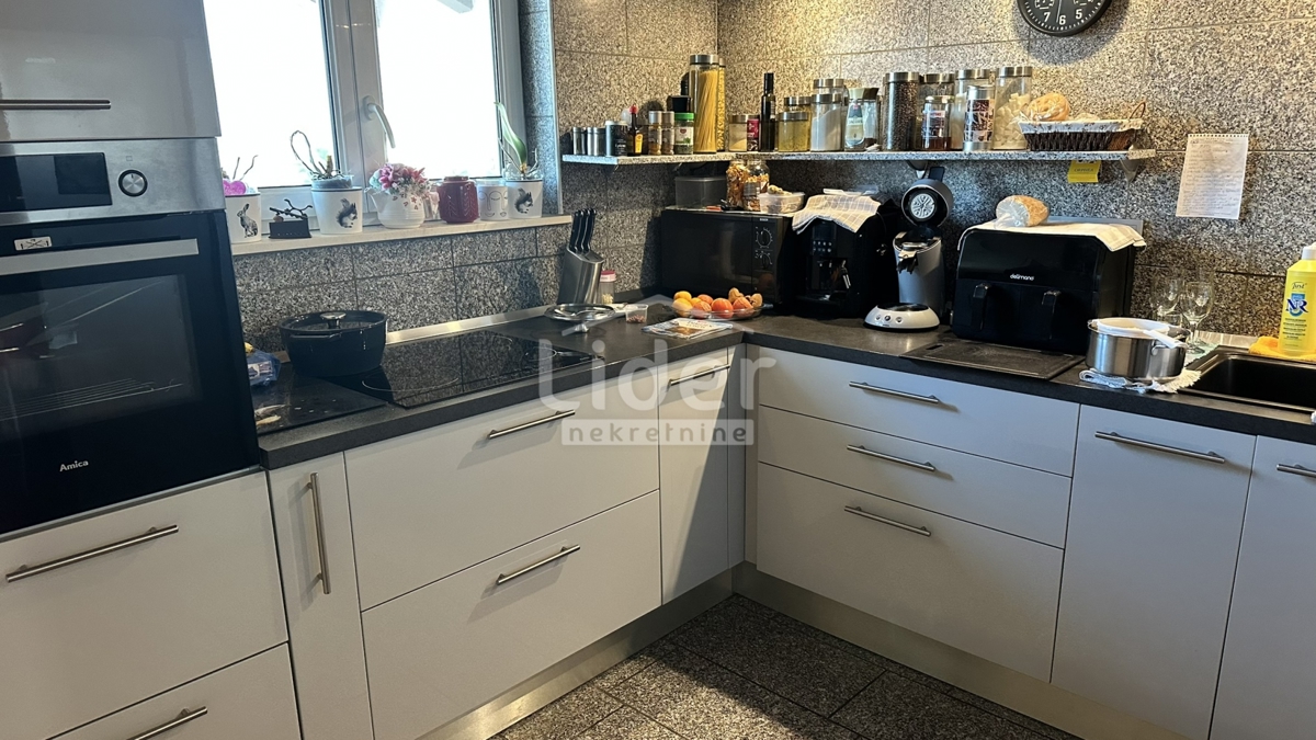 Casa Donji Karin, Benkovac, 200m2