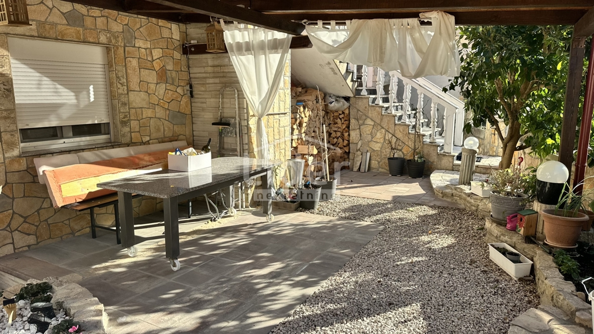 Casa Donji Karin, Benkovac, 200m2