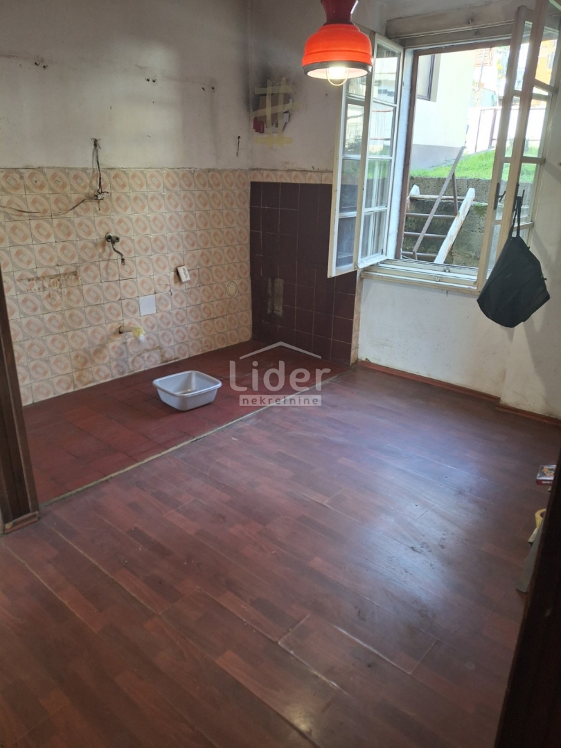 KANTRIDA Appartamento per ristrutturazione, ottima location