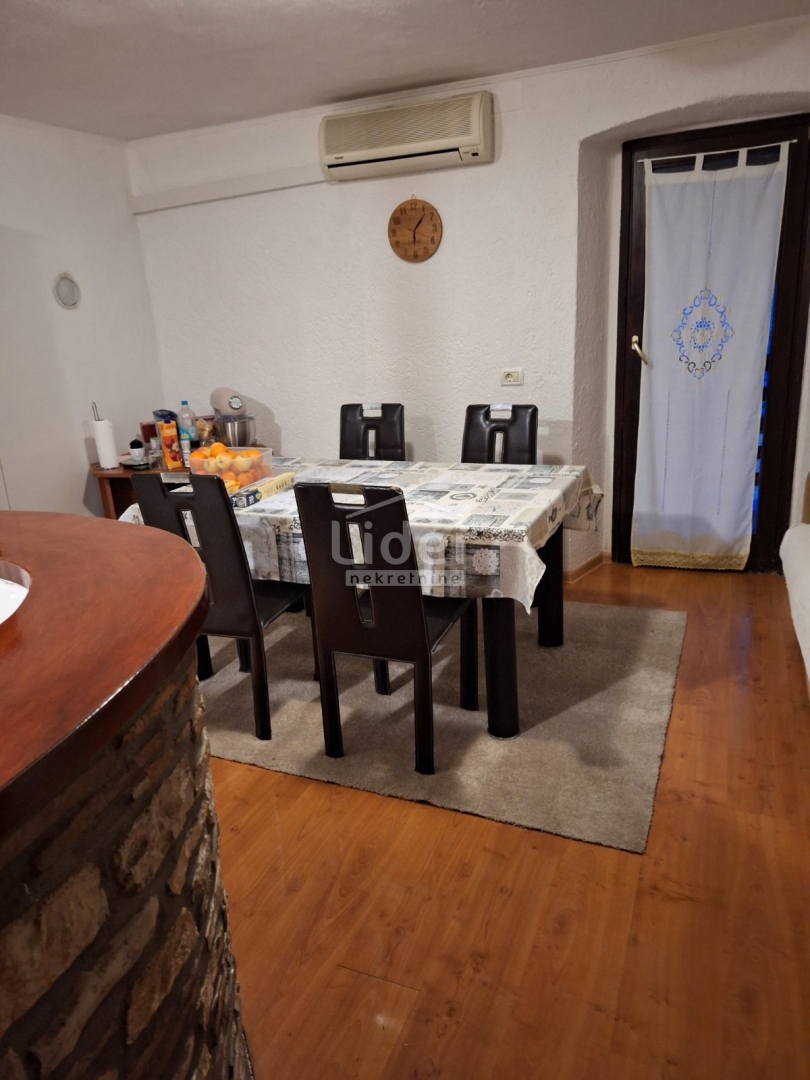 Casa Grožnjan, 65m2