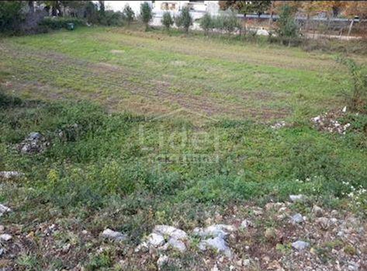 LIPA Terreno 424 m2 con licenza edilizia