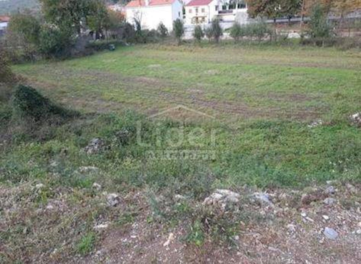 LIPA Terreno 424 m2 con licenza edilizia