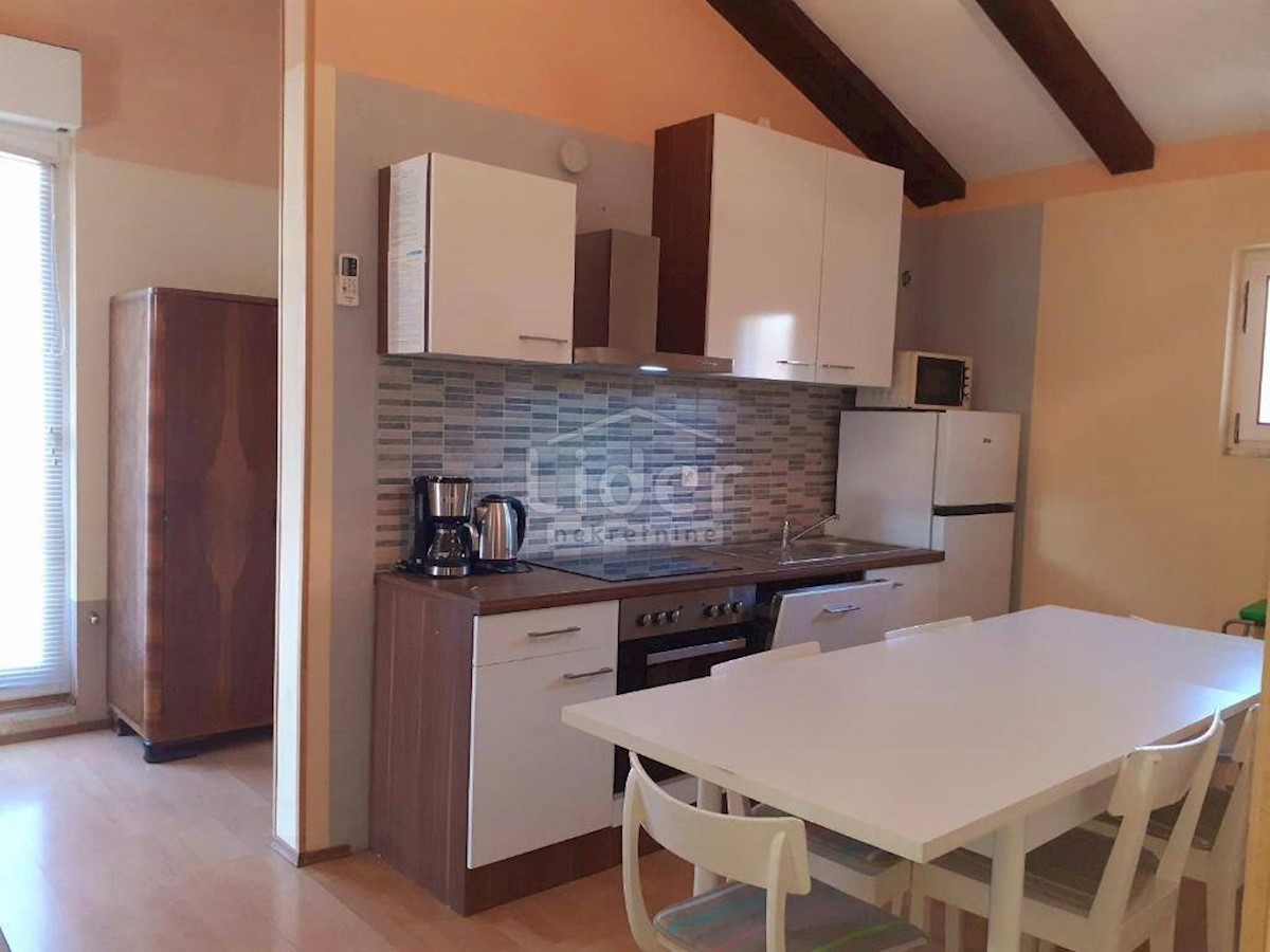 Appartamento per vacanze Valkane, Pula, 85m2