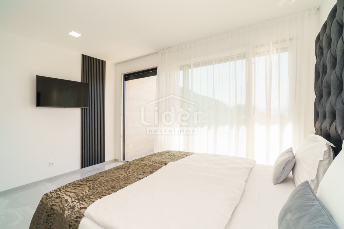 BRIBIR Villa con piscina, nuova costruzione