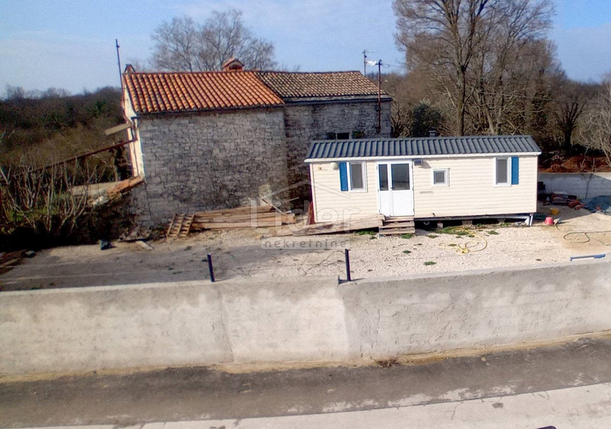 Casa Butkovići, Svetvinčenat, 120m2