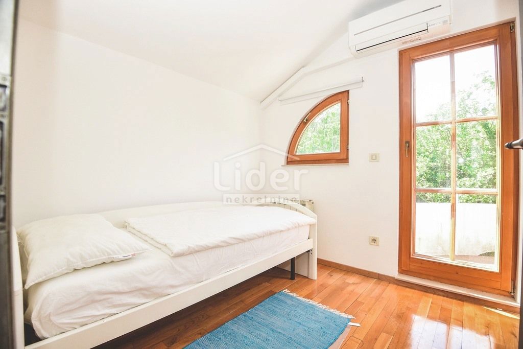 Casa Gornja Vežica, Rijeka, 330m2