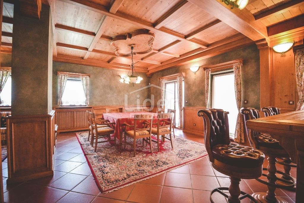 Casa Gornja Vežica, Rijeka, 330m2