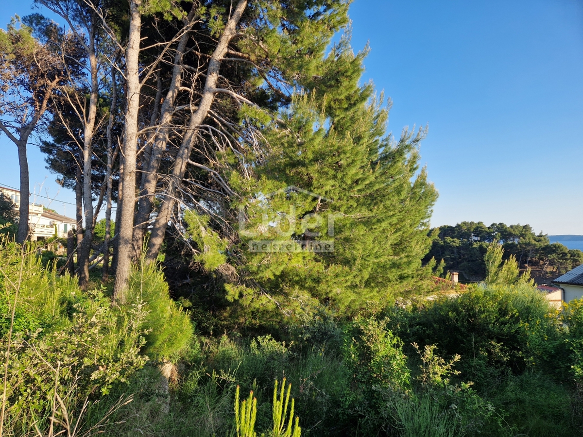 Terreno Banjol, Rab, 1.261m2