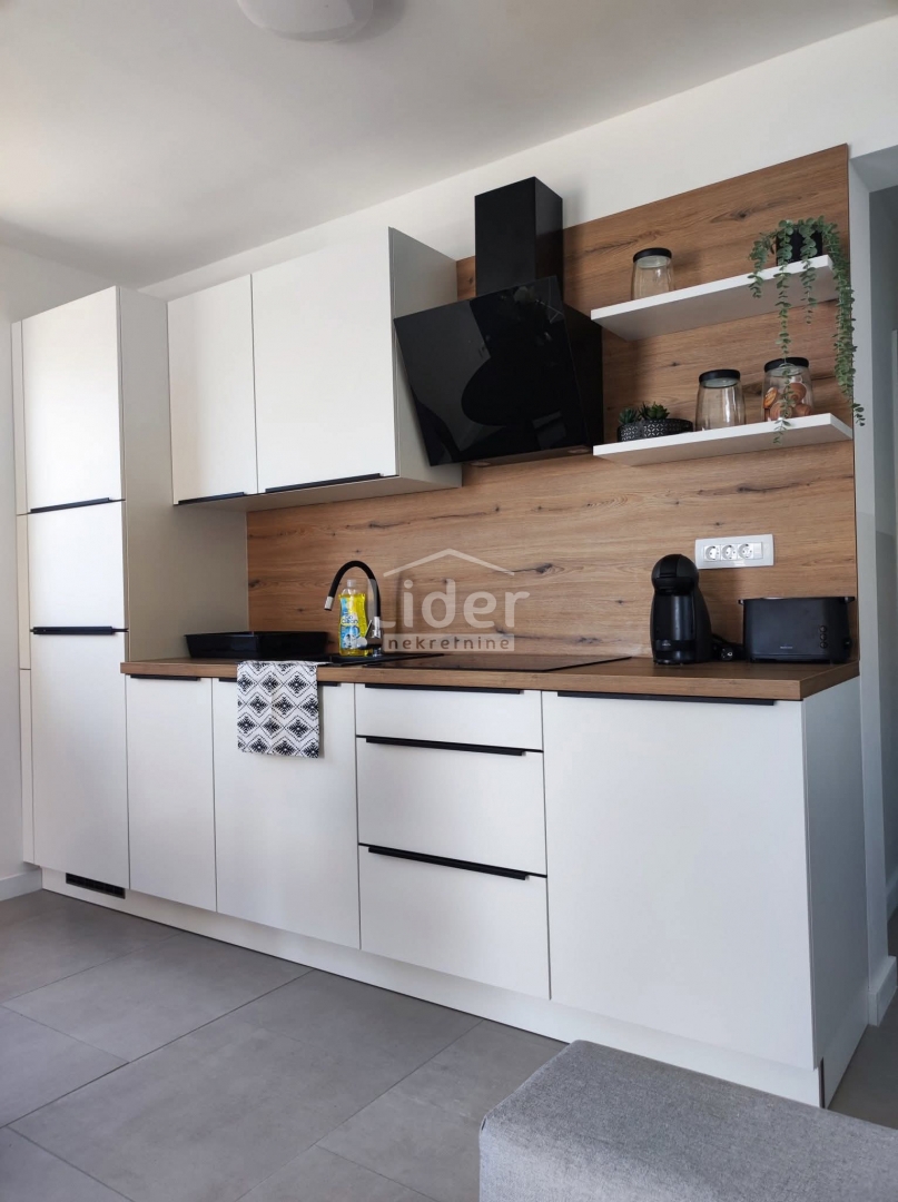 Appartamento per vacanze Povljana, 52,13m2