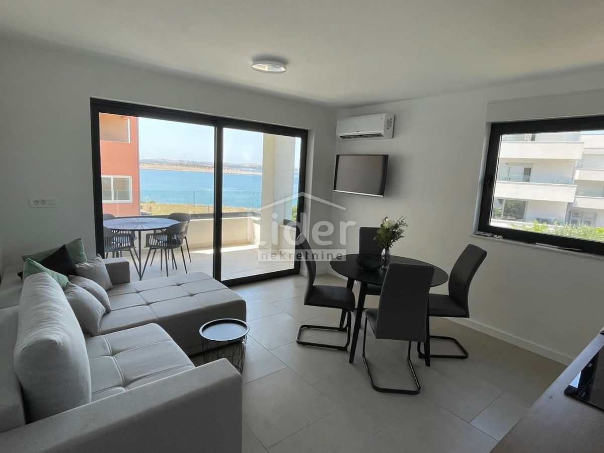 Appartamento per vacanze Povljana, 52,13m2