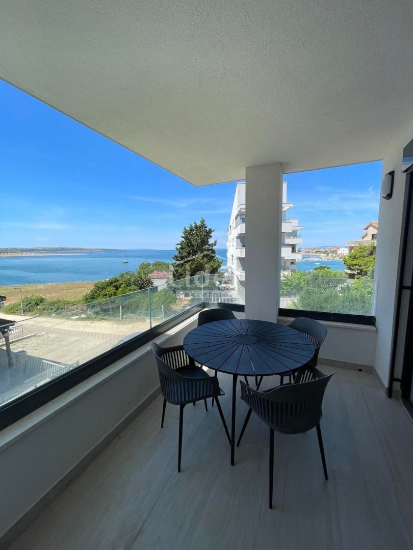 Appartamento per vacanze Povljana, 52,13m2