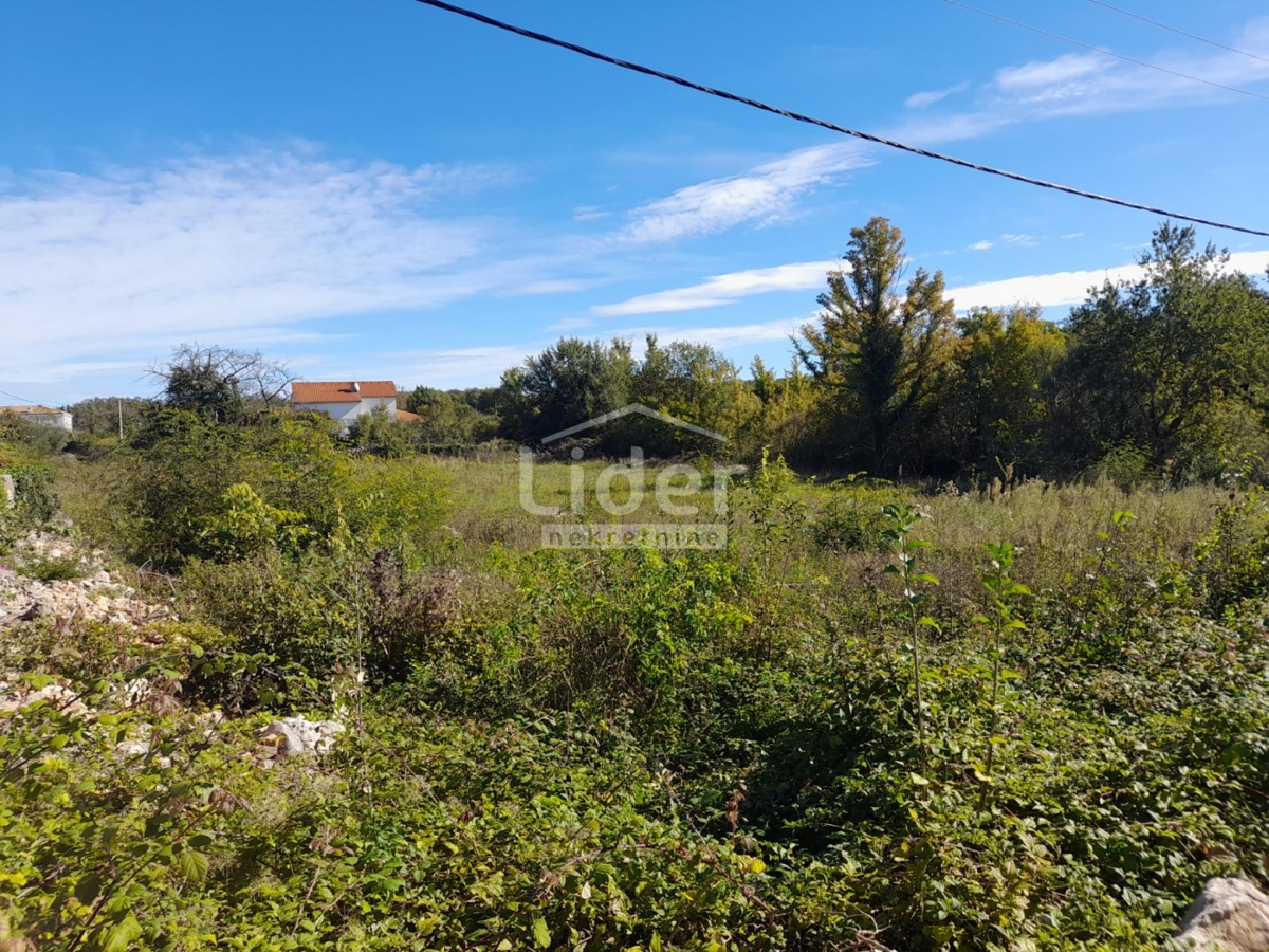 Terreno Milohnići, Krk, 753m2