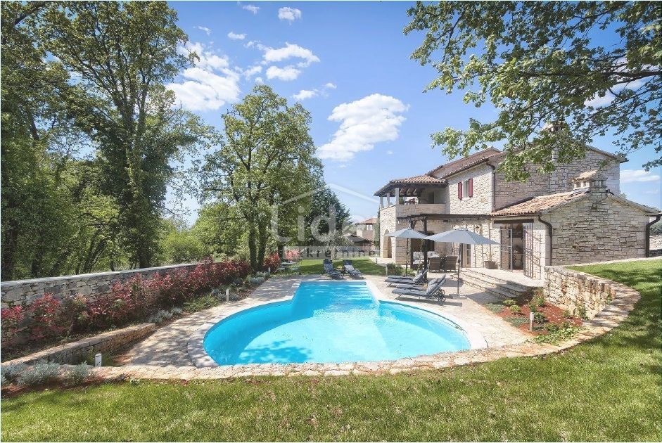 Casa Muntrilj, Tinjan, 288m2