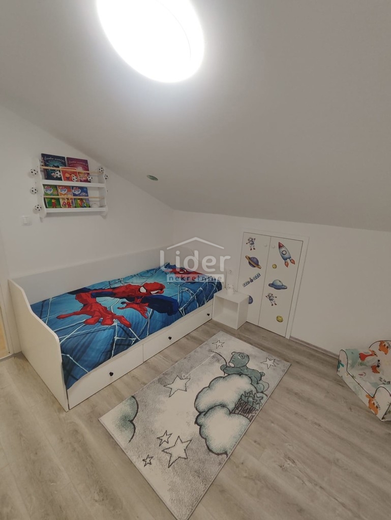 Appartamento Marinići, Viškovo, 162m2