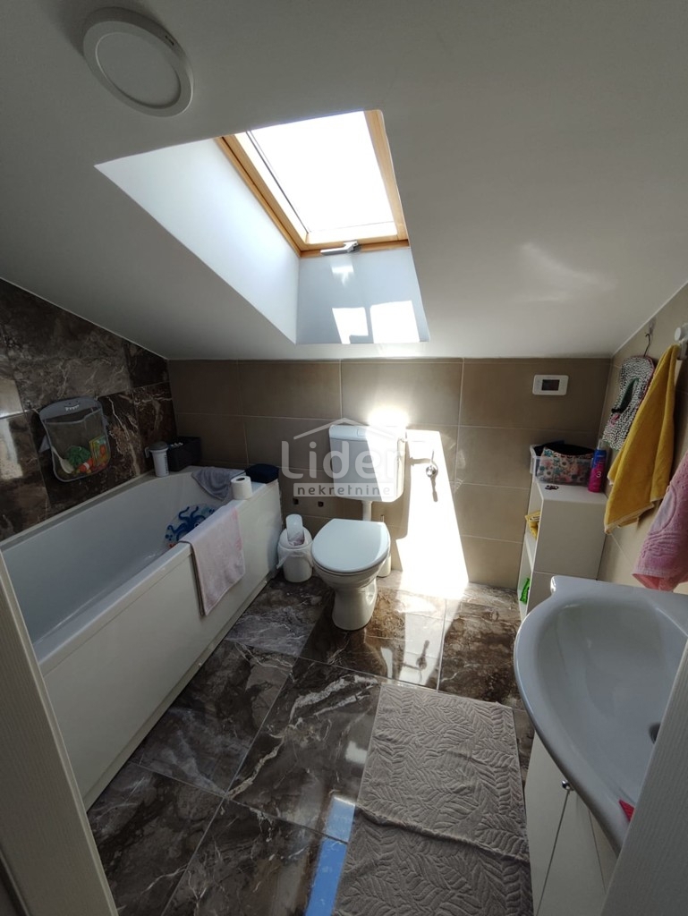 Appartamento Marinići, Viškovo, 162m2