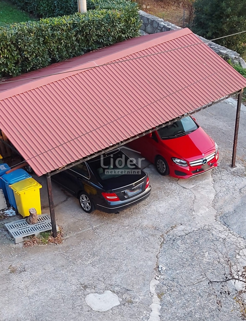 KASTAV Appartamento con vista mare unica, 124 m2