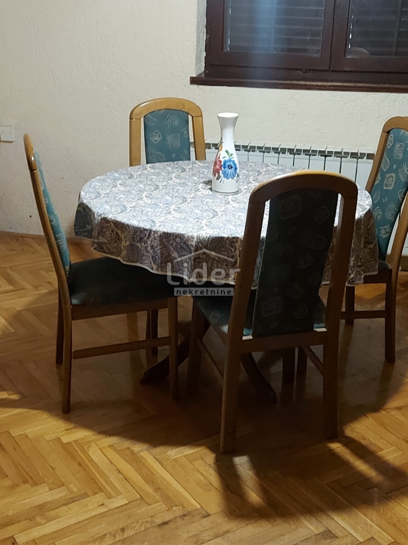 KASTAV Appartamento con vista mare unica, 124 m2