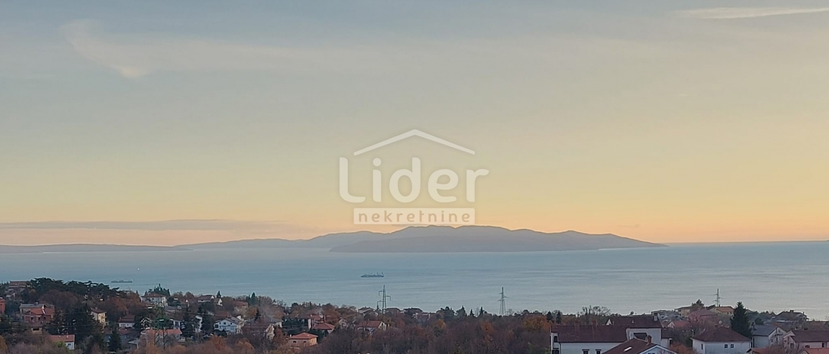 KASTAV Appartamento con vista mare unica, 124 m2