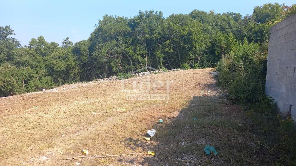 Land for sale 11 km from Rovinj - 3.820m2