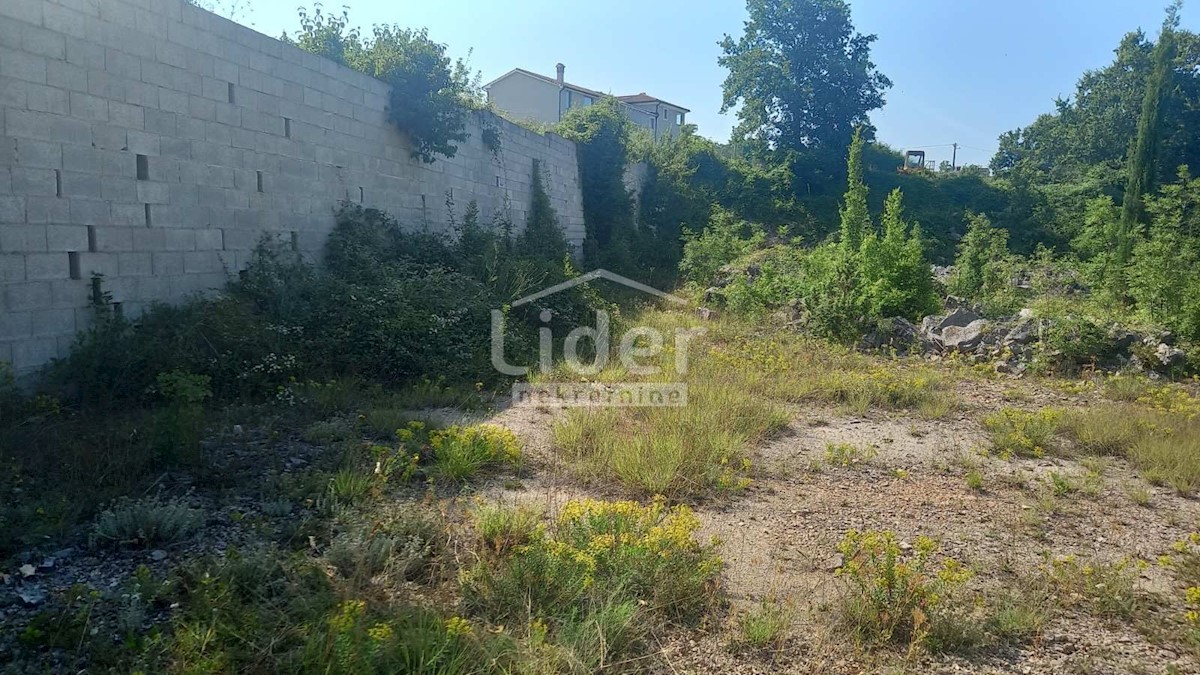 Land for sale 11 km from Rovinj - 3.820m2