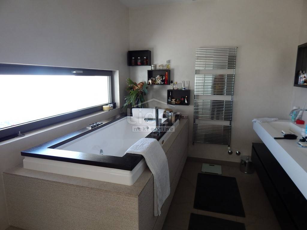 Casa Opatija - Centar, Opatija, 450m2