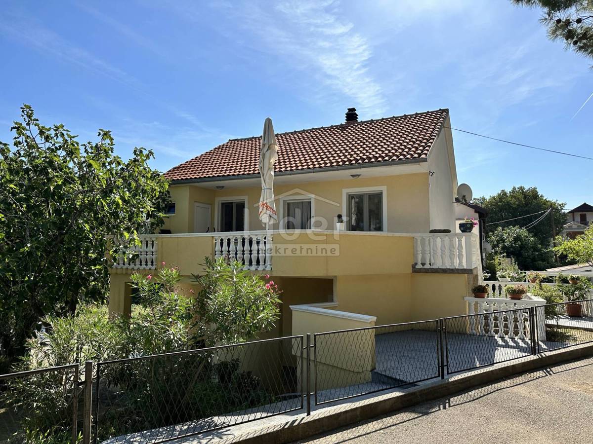 Casa Gornji Karin, Obrovac, 130m2