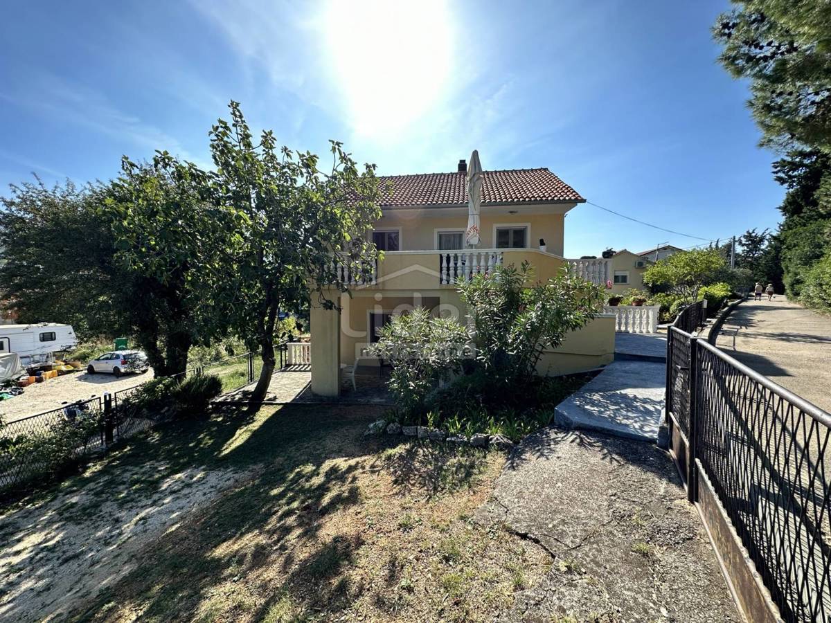 Casa Gornji Karin, Obrovac, 130m2