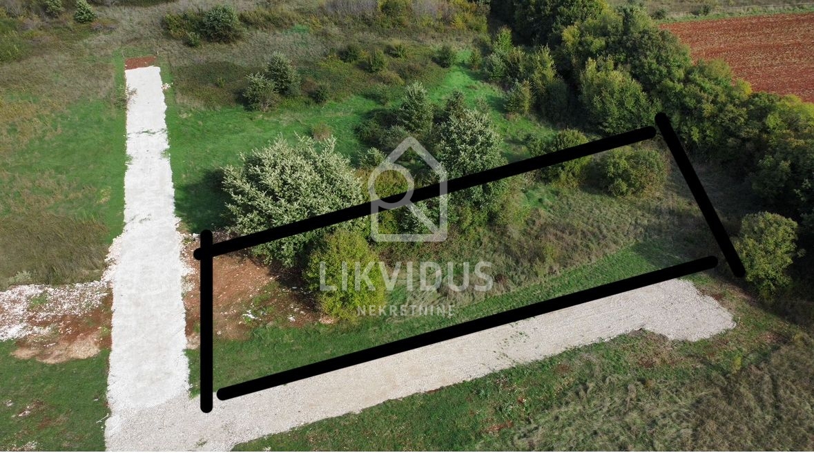 Terreno Hreljići, Marčana, 1.307m2