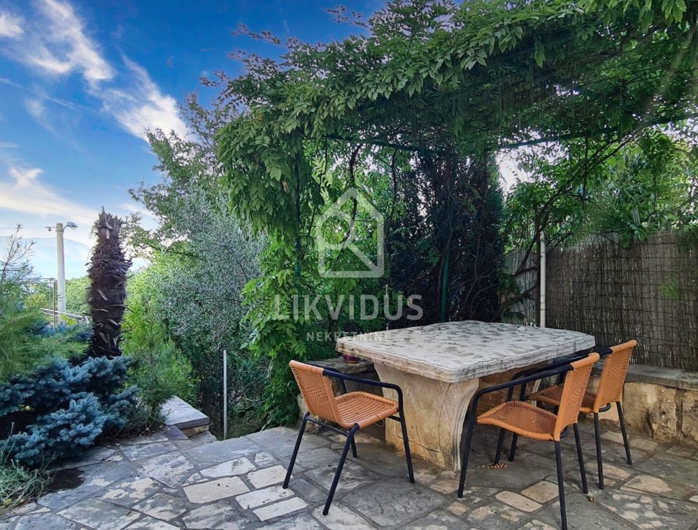 Casa Drenje, Raša, 300m2