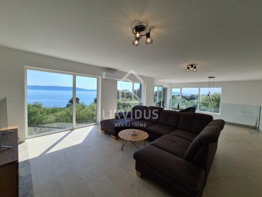 Casa Ravni, Raša, 200m2