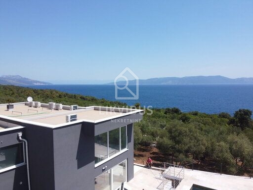 Casa Ravni, Raša, 200m2