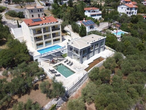 Casa Ravni, Raša, 200m2