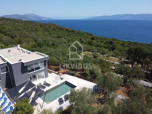 Casa Ravni, Raša, 200m2